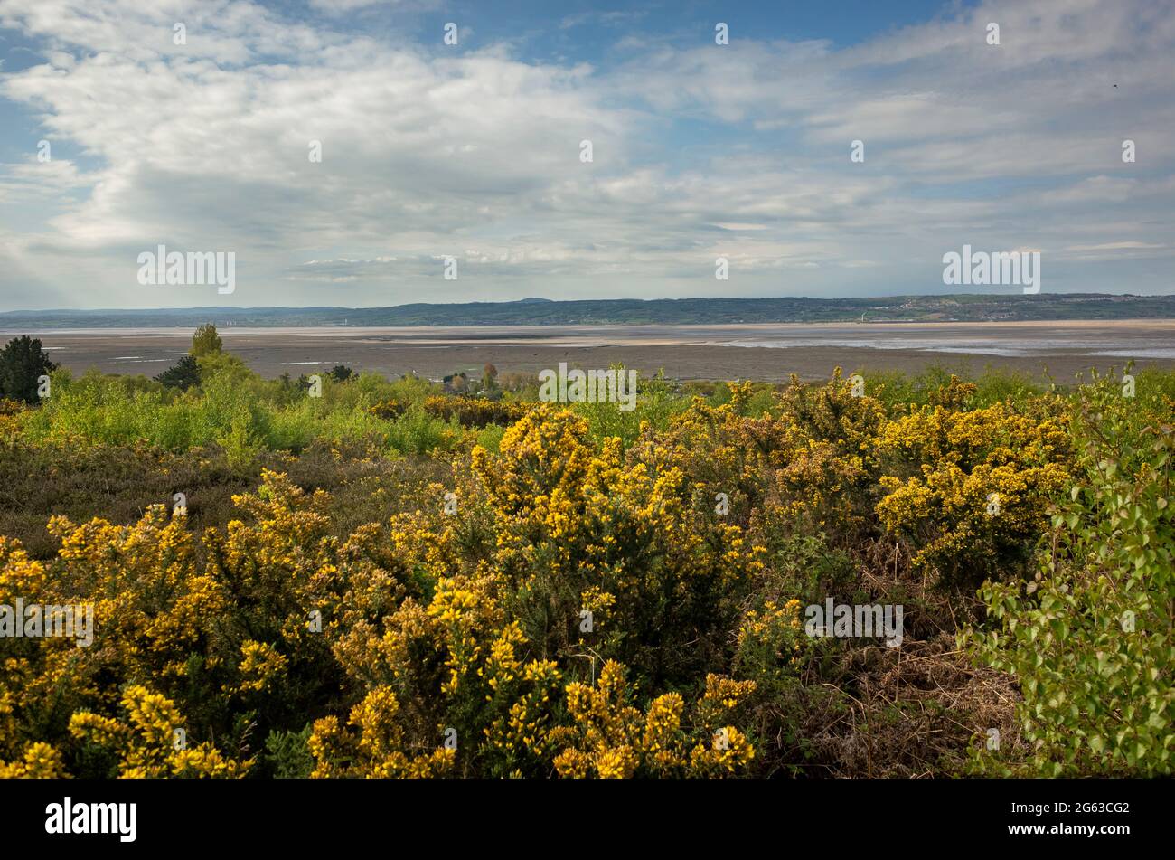 Dee estuary from the wirral peninsula hires stock photography and