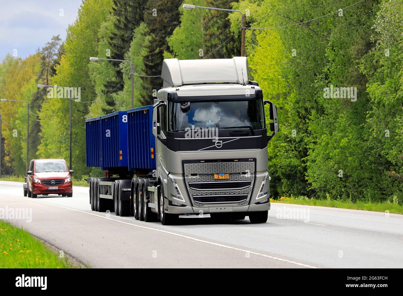 Raasepori, Finland. May 27, 2021. Volvo Trucks Finland presents Volvo FH  500TC Pro Hook as part of their new truck range; here test driven on road  25 Stock Photo - Alamy