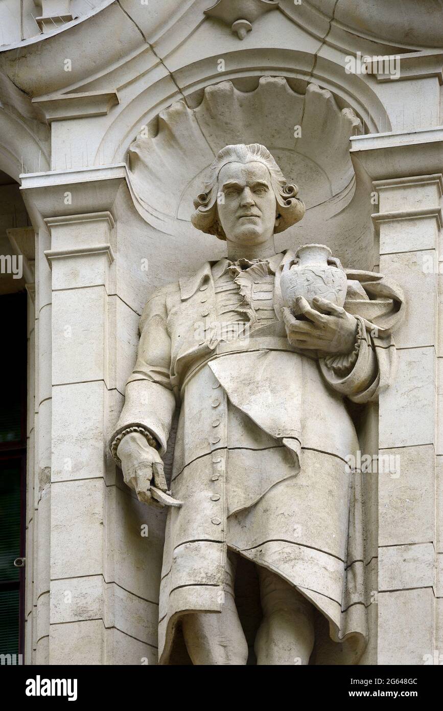 London, England, UK. Statue of Josiah Wedgwood (pottery manufacturer