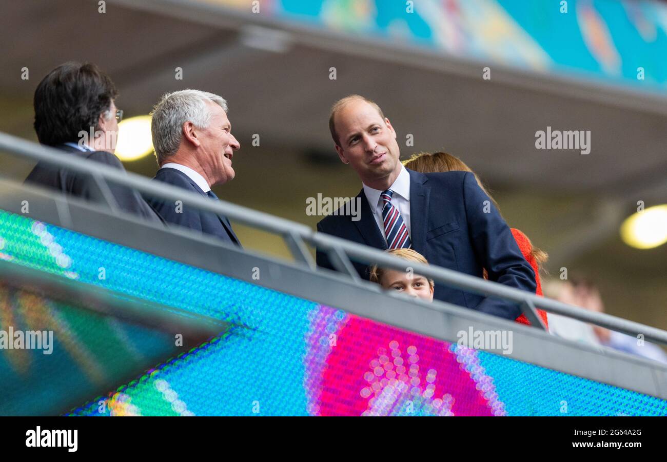 Prinz William und  Sohn George of Cambridge  England - Deutschland  London, 29.06.2021, Fussball, Saison 2020/21  Foto: Moritz Müller  Copyright (nur Stock Photo