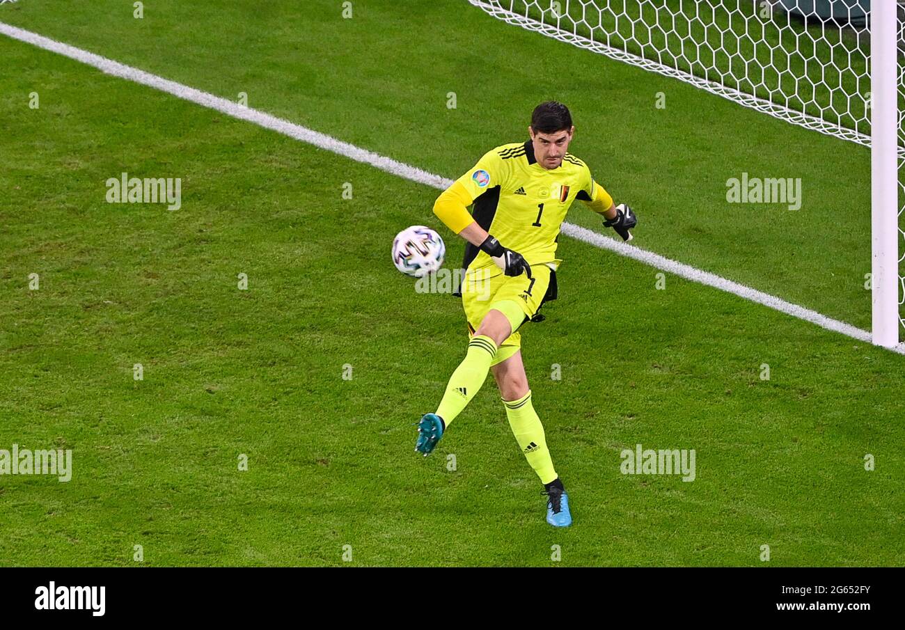 Munchen Germany 02nd July 21 Belgian Goalkeeper Thibaut Courtois 1 Pictured During A Soccer Game During The Quarter Final Euro European Championship Between The Belgian National Soccer Team Red Devils And