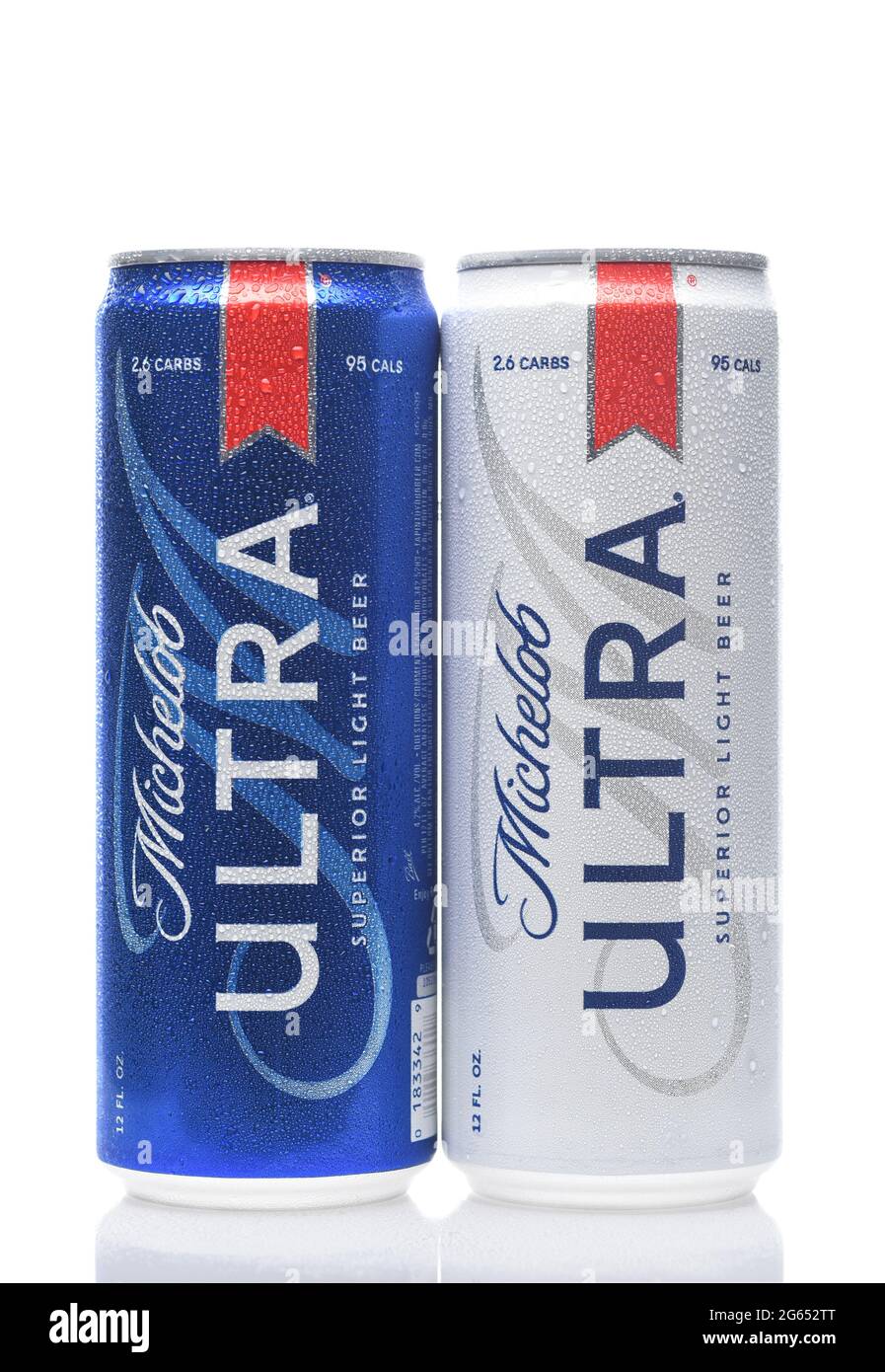 IRIVNE, CAIFORNIA - 2 JULY 2021: Two cold Michelob Ultra Slim Cans with condensation on white with reflection. Stock Photo