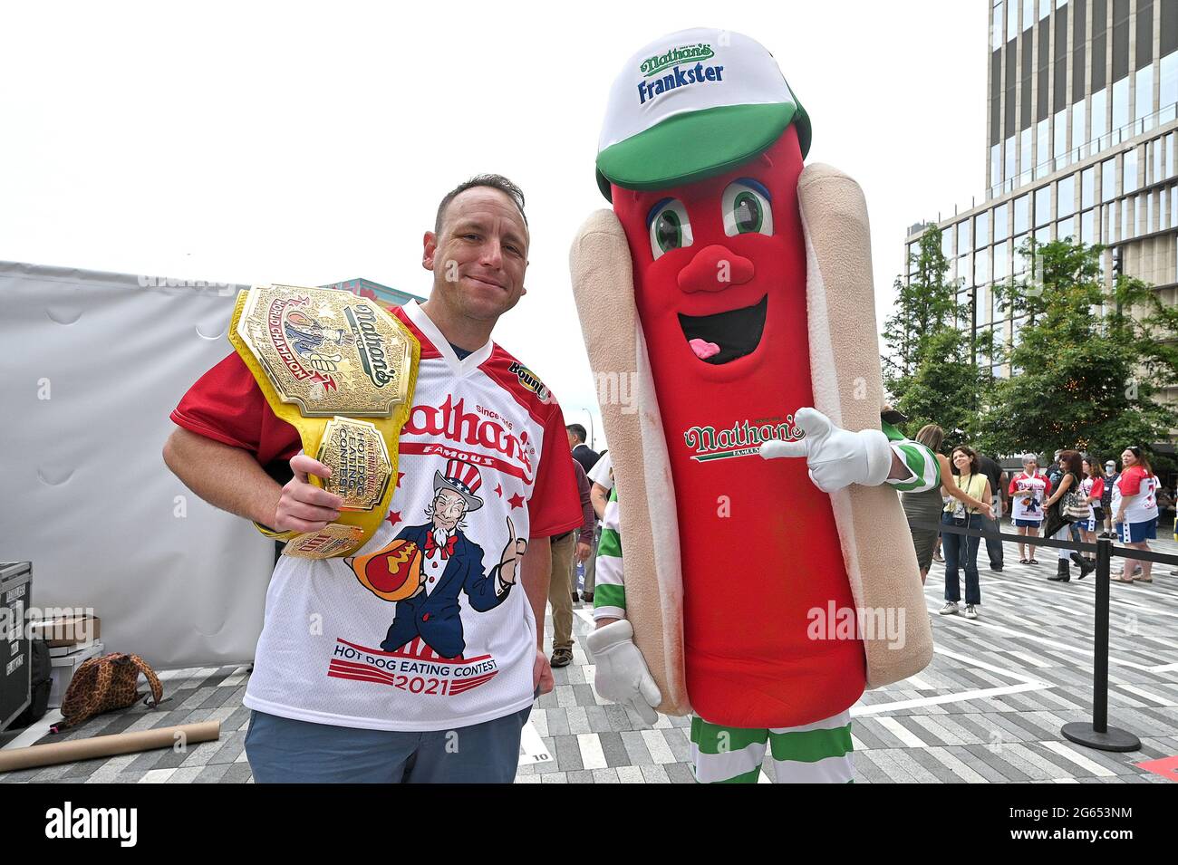 World record holder with 75 hot dogs eaten in 10 minutes, Joey Chestnut