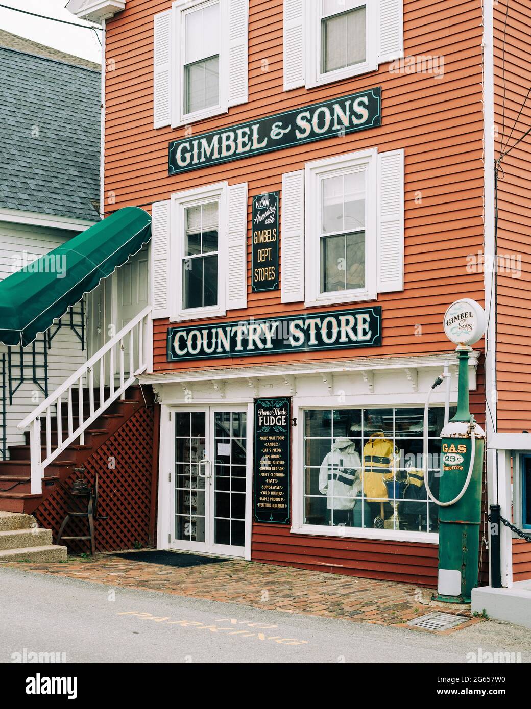 Gimbel & Sons Country Store, in Boothbay Harbor, Maine Stock Photo Alamy