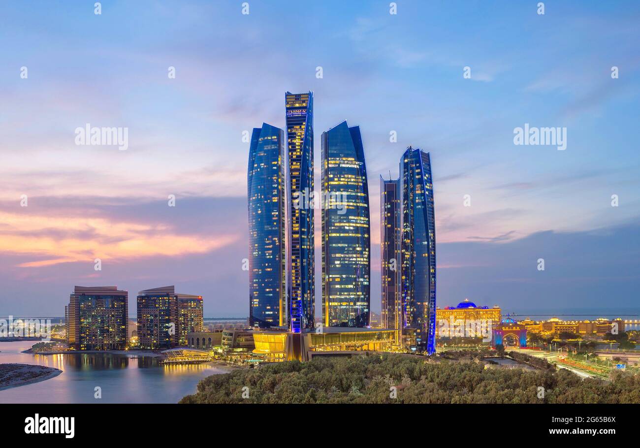 Panoramic View Of Abu Dhabi Cityscape And Skyline Stock Photo Alamy panoramic-view-of-abu-dhabi-cityscape-and-skyline-stock-photo-alamy