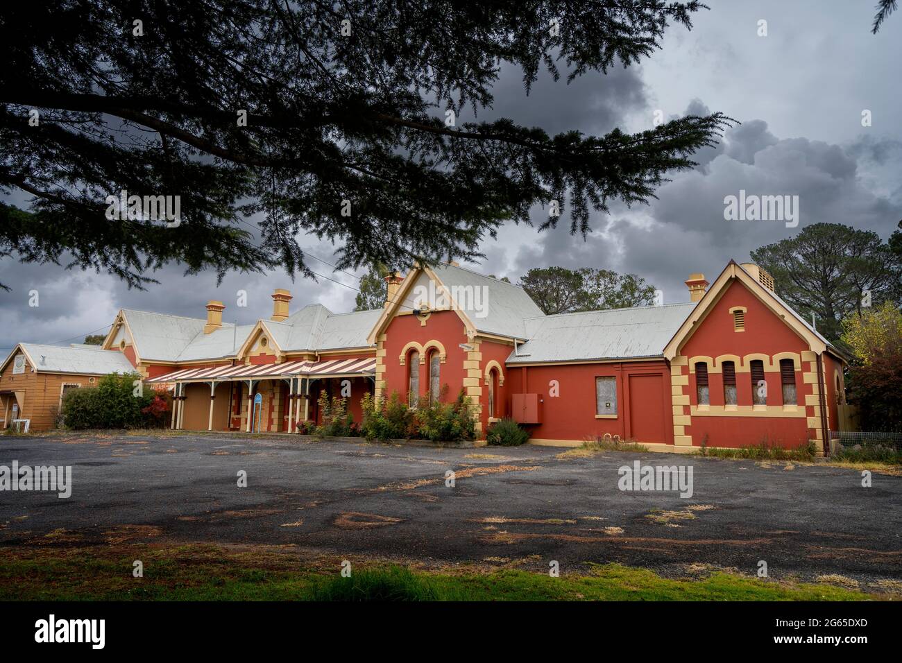 Platform glen innes hi-res stock photography and images - Alamy