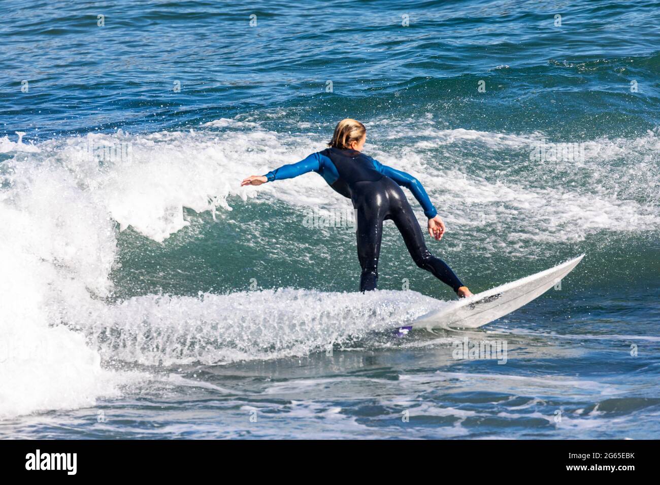 Teenage boy surfer australia hires stock photography and images Alamy