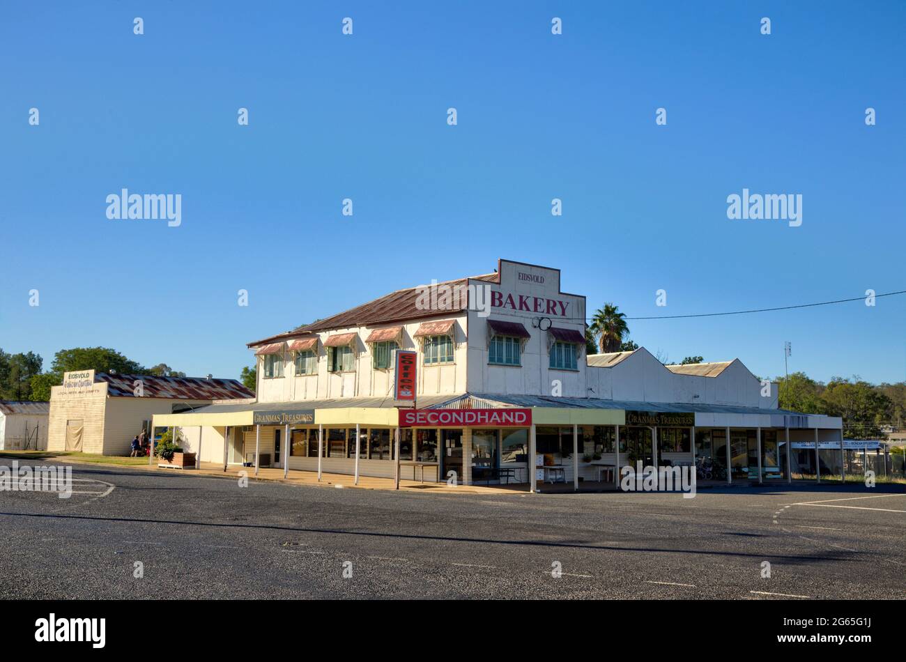 Fmr Condoleons Store (1937) then a Bakery now furniture store , Moreton Street, Eidsvold North Burnett Region Queensland Australia Stock Photo