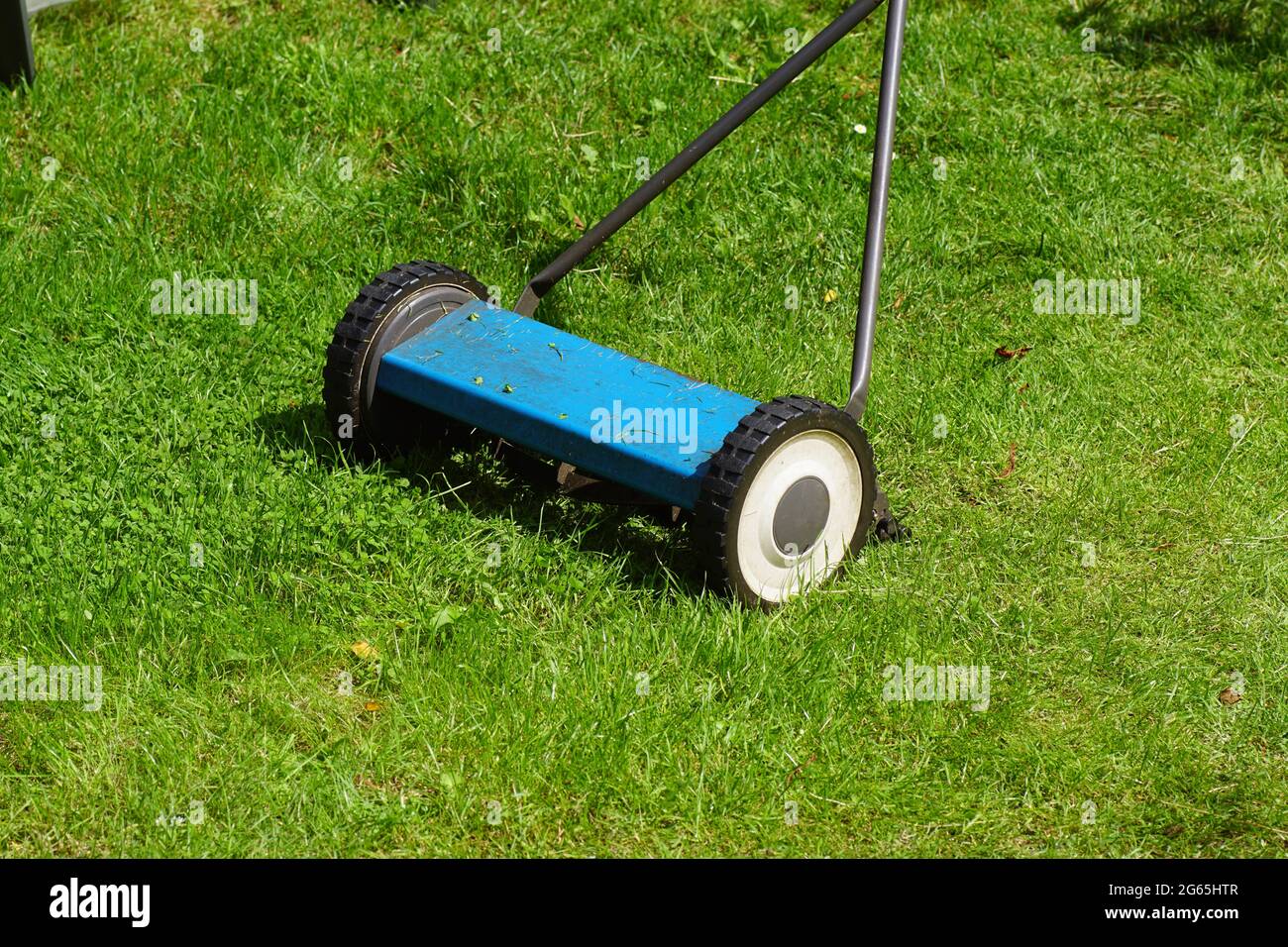 Grass cutting machine manual sale