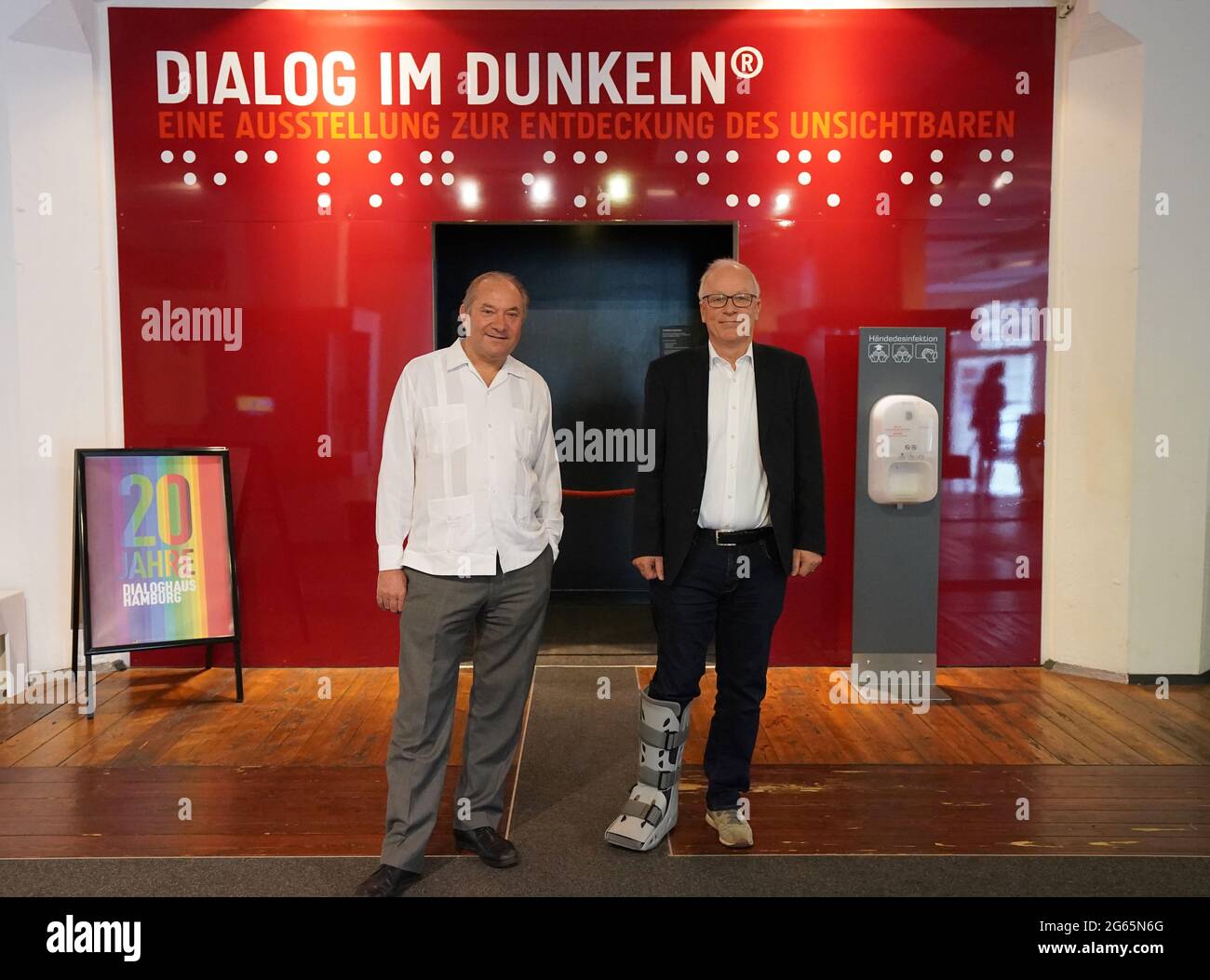 Dialog Im Dunkeln In Hamburg Germany Stock Photo Alamy