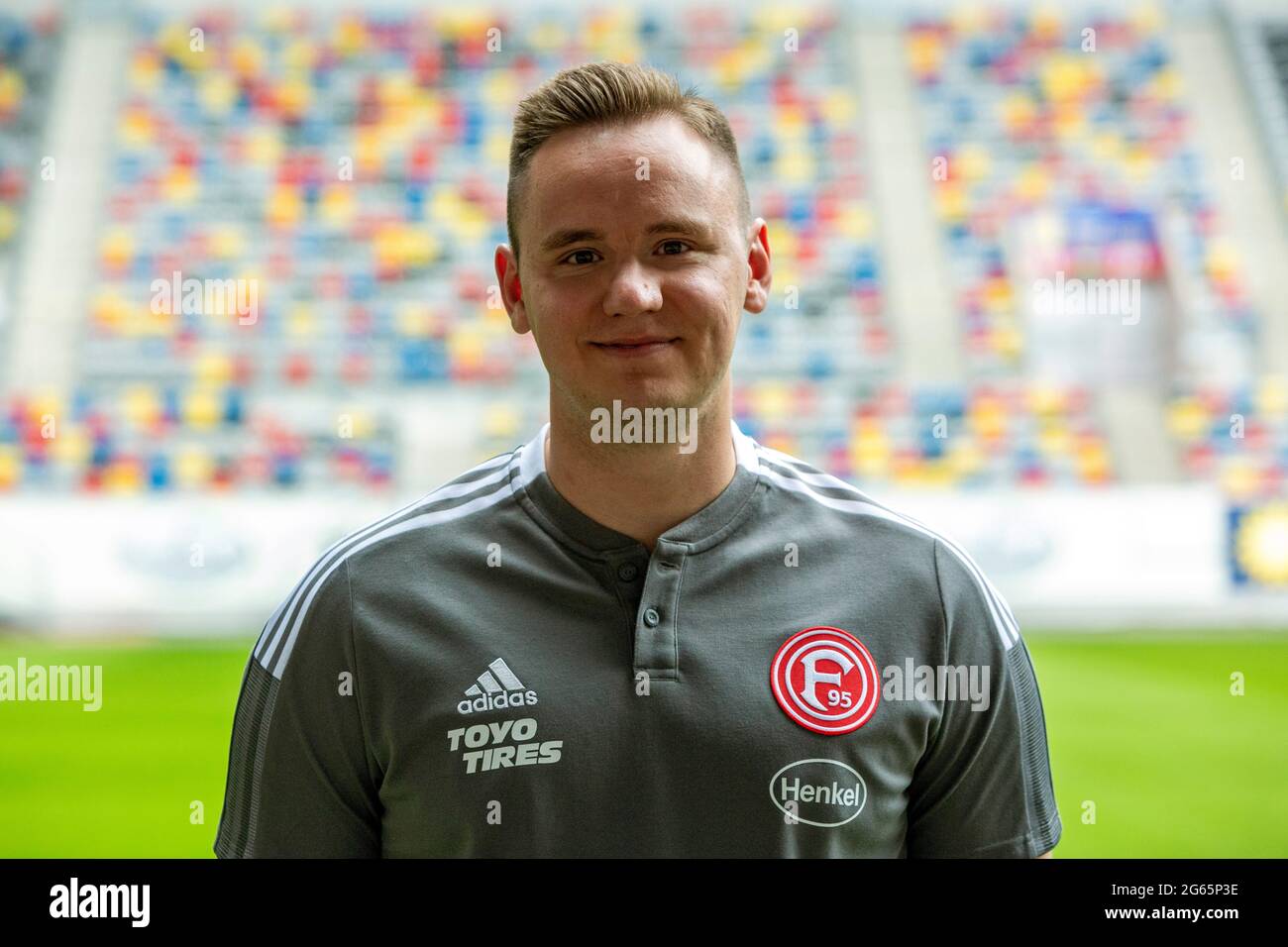 football, 2. Bundesliga, 2021/2022, Fortuna Duesseldorf, Merkur Spiel Arena, Media Day, team presentation for the new game season, press photo shooting, video analyst Benjamin Fischer Stock Photo