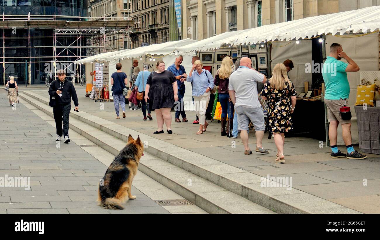 Glasgow, Scotland, UK,  3rd July, 2021.Royal exchange square restarants and cafes were even busier due to an arts and craft stalls event.. Credit Gerard Ferry/Alamy Live News Stock Photo