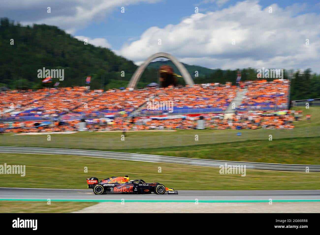 July 3rd 21 Red Bull Ring Spielberg Formula 1 Bwt Grosser Preis Von Osterreich 21 In The Picture Pole Position For Max Verstappen Nel 33 Red Bull Racing Honda Stock Photo Alamy