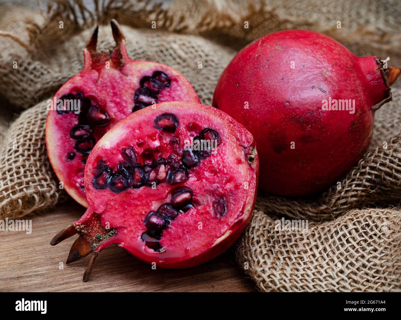 Ruby red pomegranate hi-res stock photography and images - Alamy