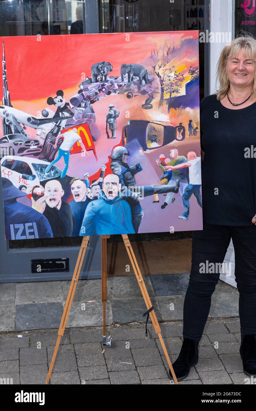 Brentwood Essex 3rd July 2021 The Brentwood Art trail opened today with displays and exhibitions of paintings and art works in shop windows, galleries and public buildings. Pictured is Julia Austin-Brenes Credit: Ian Davidson/Alamy Live News Stock Photo