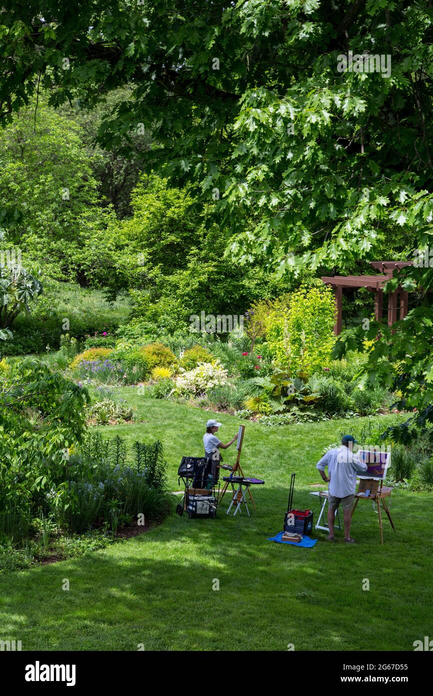 Wayne, Pennsylvania, USA.  Chanticleer Garden, Painters at Work. Stock Photo