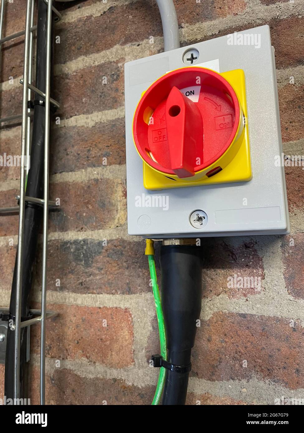 Power cabling hires stock photography and images Alamy