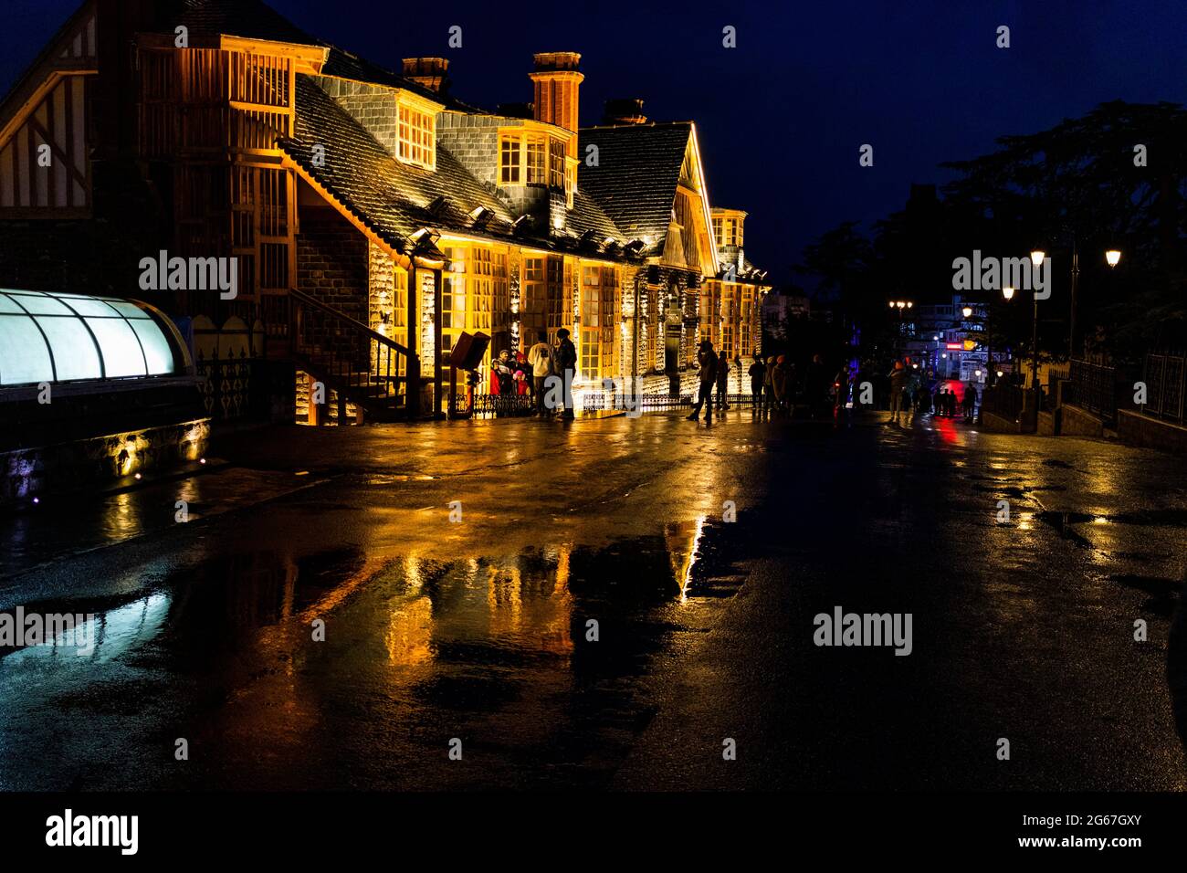 Shimla town hi-res stock photography and images - Alamy