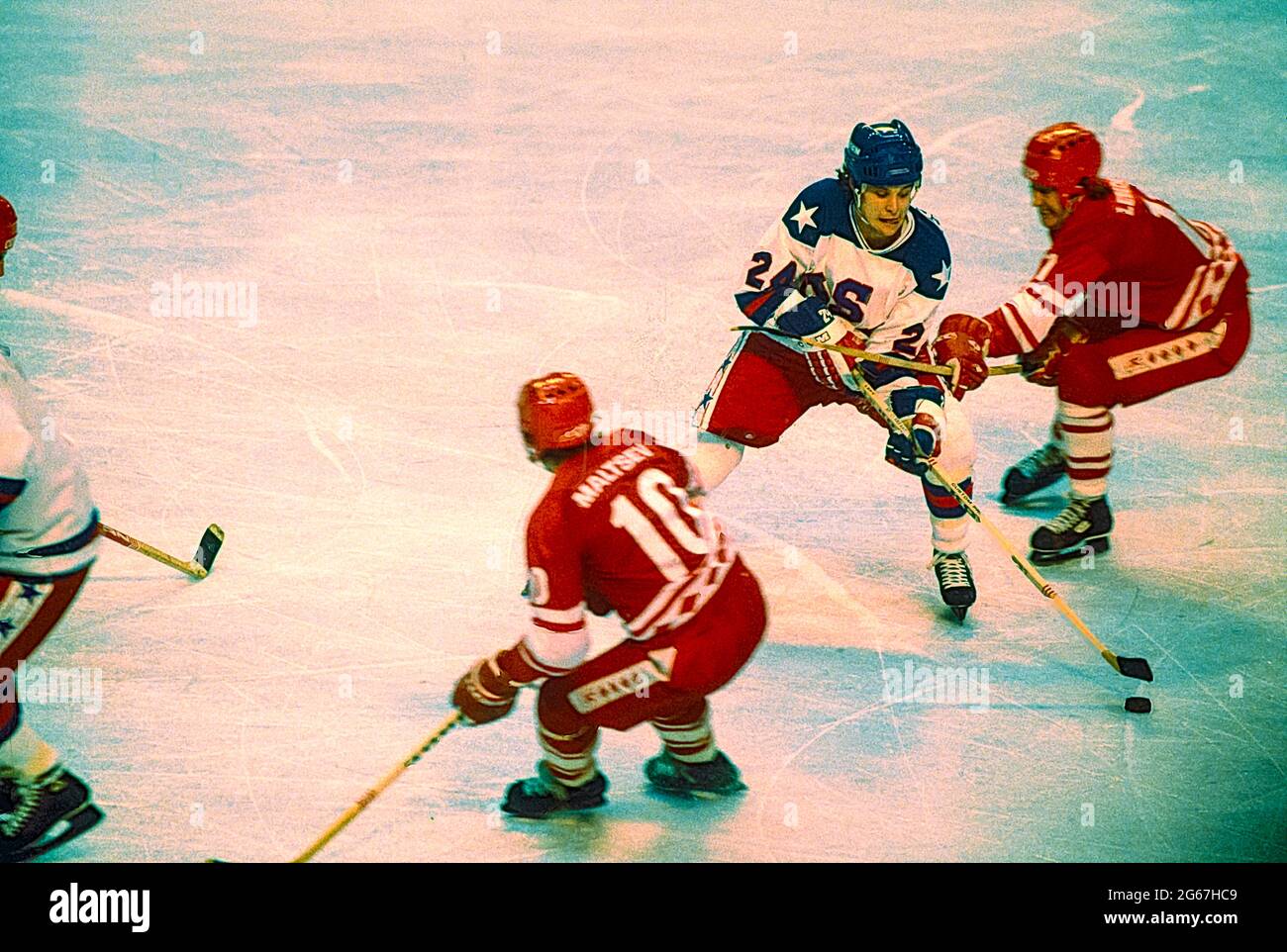1980 olympic hockey gold medal hi-res stock photography and images - Alamy