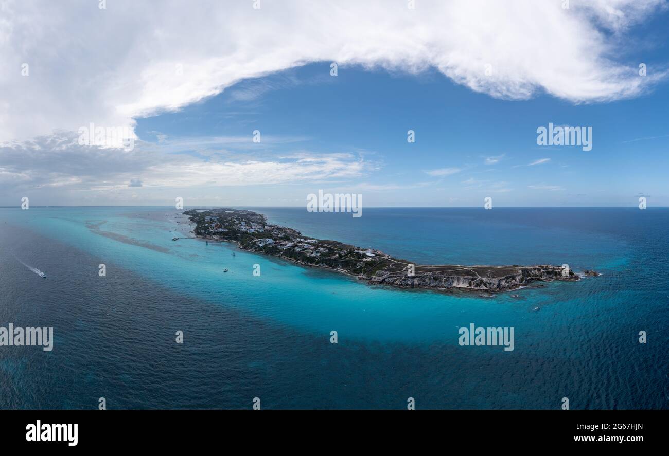 Aerial view of the clear blue waters around Punta Sur in Isla Mujeres ...