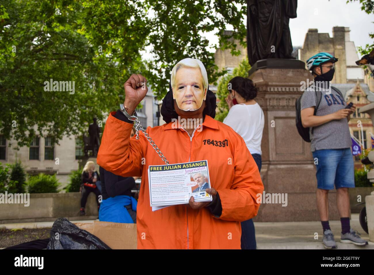 London, United Kingdom. 3rd July 2021. Protesters gathered at Parliament Square demanding the release of WikiLeaks founder Julian Assange, on his 50th birthday. (Credit: Vuk Valcic / Alamy Live News) Stock Photo