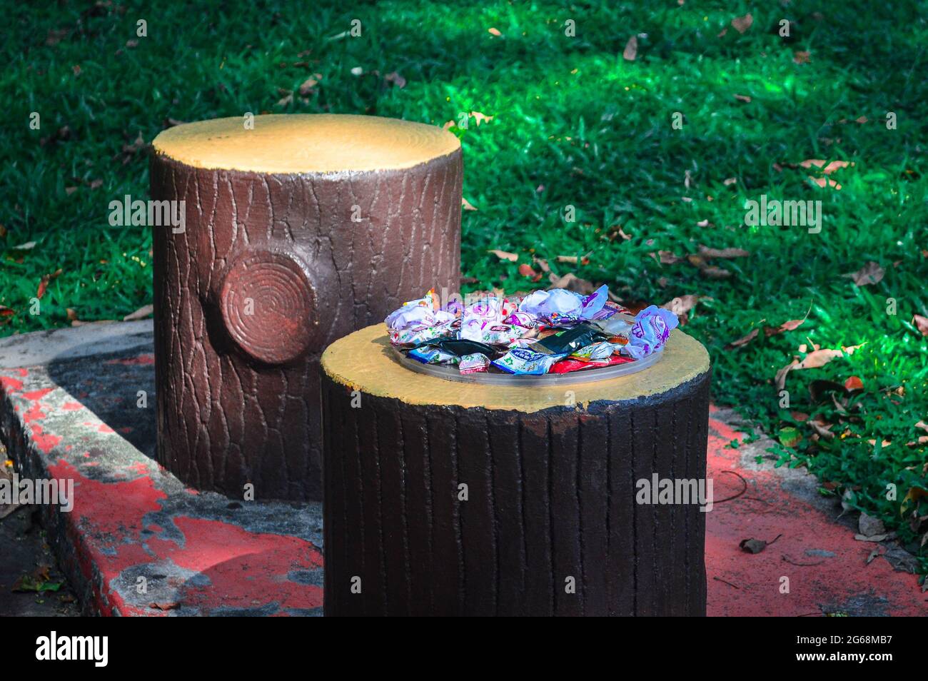 Two green stools hi-res stock photography and images - Alamy