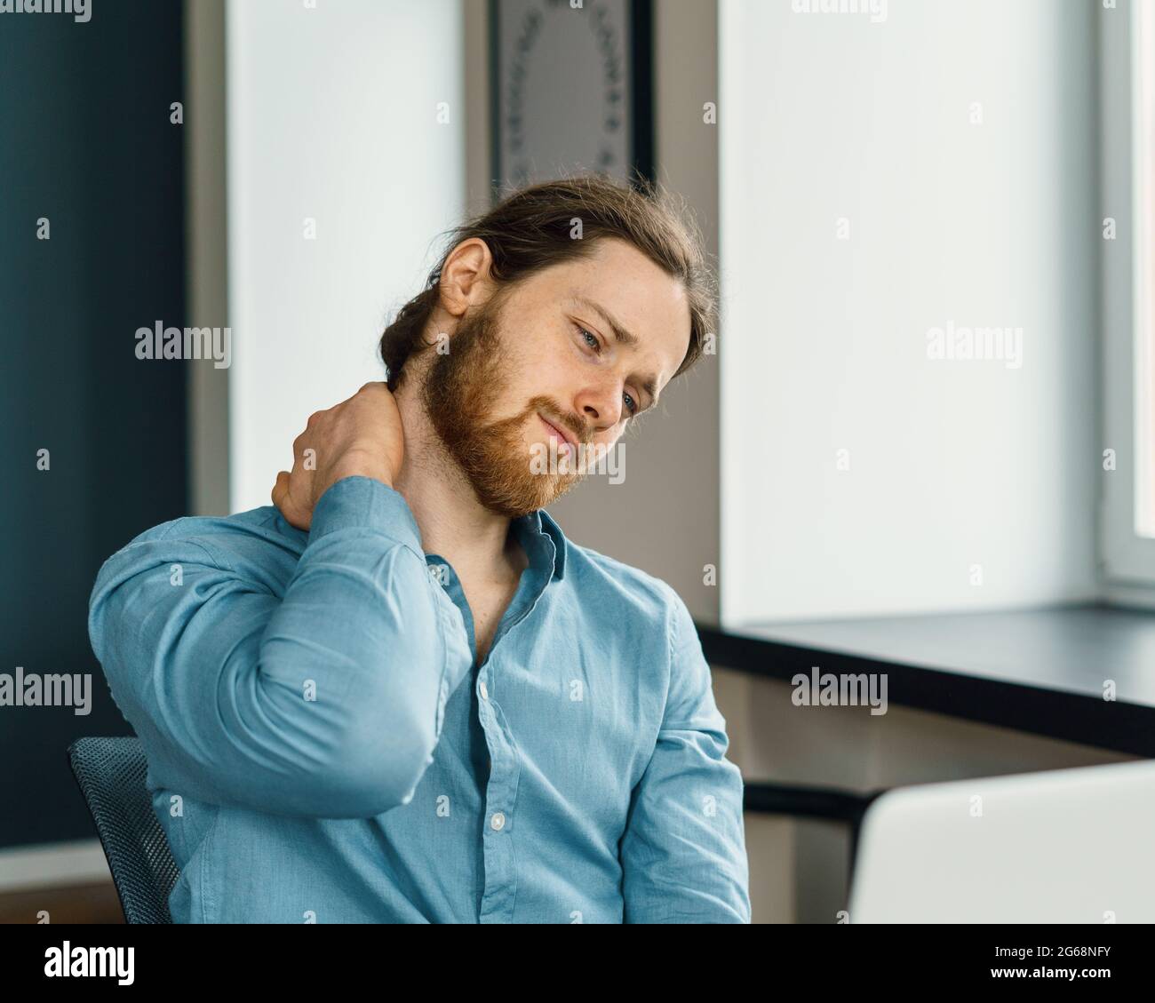 Photo inspiration: Picture Idea: Office Worker Pain From Hi Res Stock Photography And Images