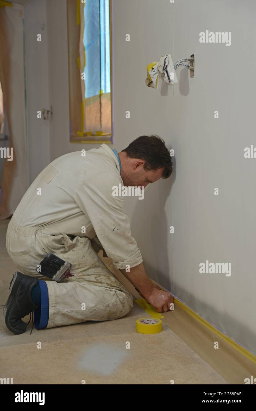 Skirting hires stock photography and images Alamy