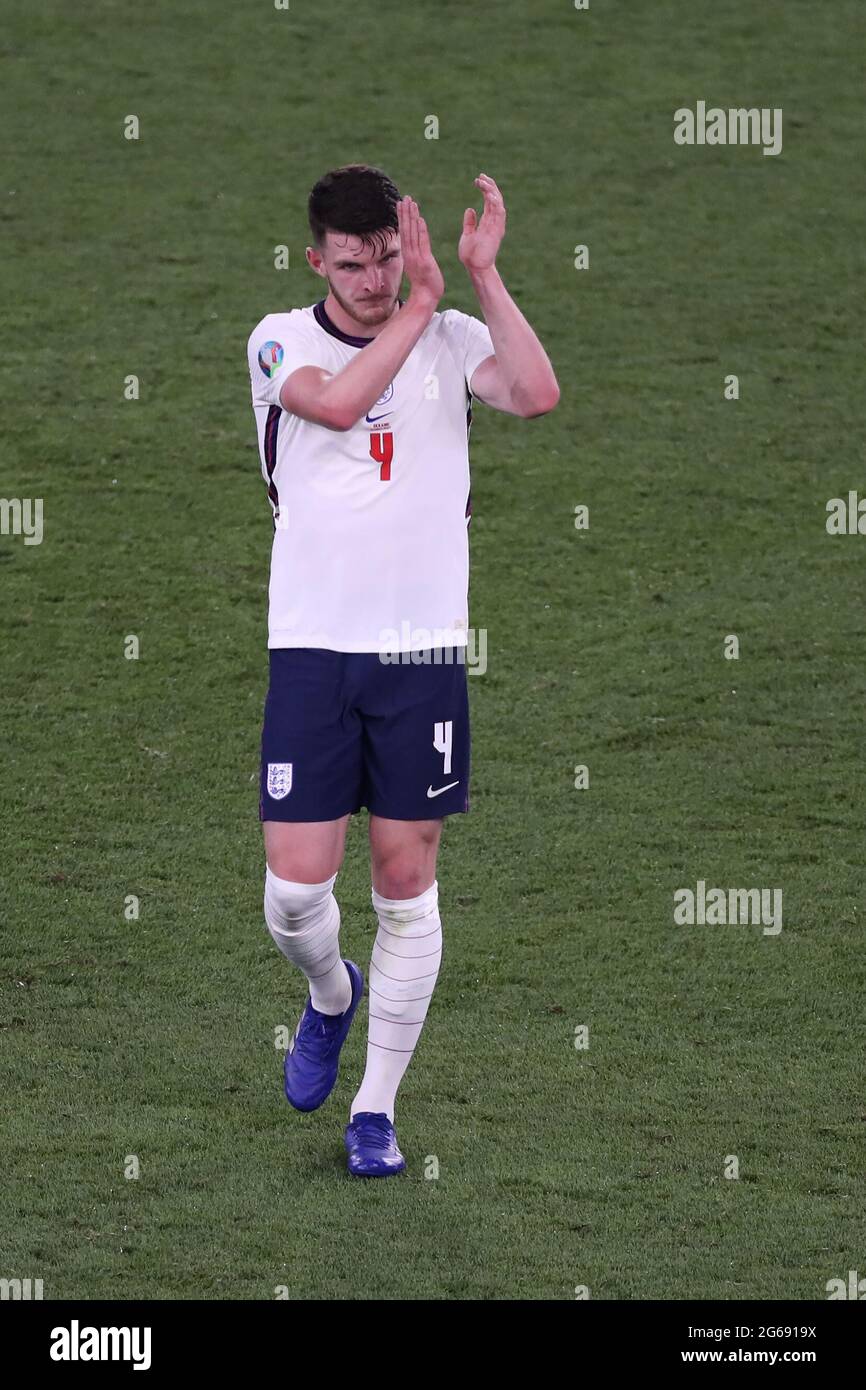 Rome, Italy, 3rd July 2021. Declan Rice of England applauds the fans as he is substituted during the UEFA Euro 2020 Quarter Final match at the Stadio Olimpico, Rome. Picture credit should read: Jonathan Moscrop / Sportimage Stock Photo
