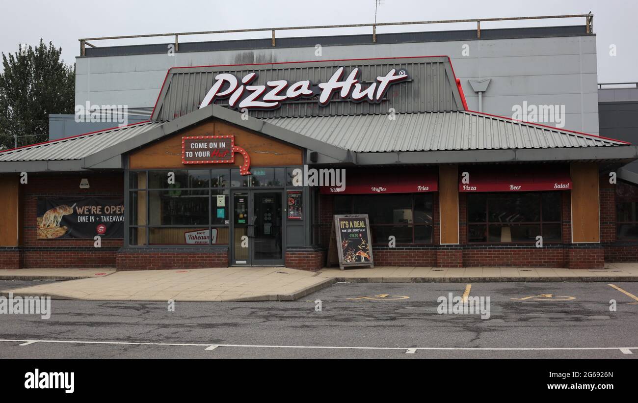 Pizza Hut building at Festival Leisure Park , Basildon, Essex, UK Stock