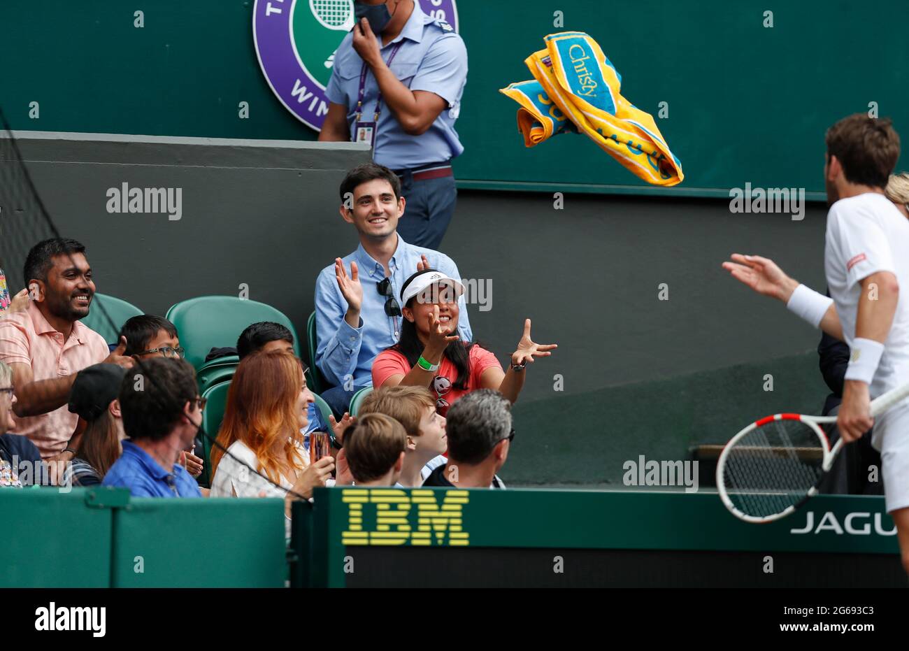 Ball Boy Hit By Tennis Ball High Resolution Stock Photography And Images Alamy
