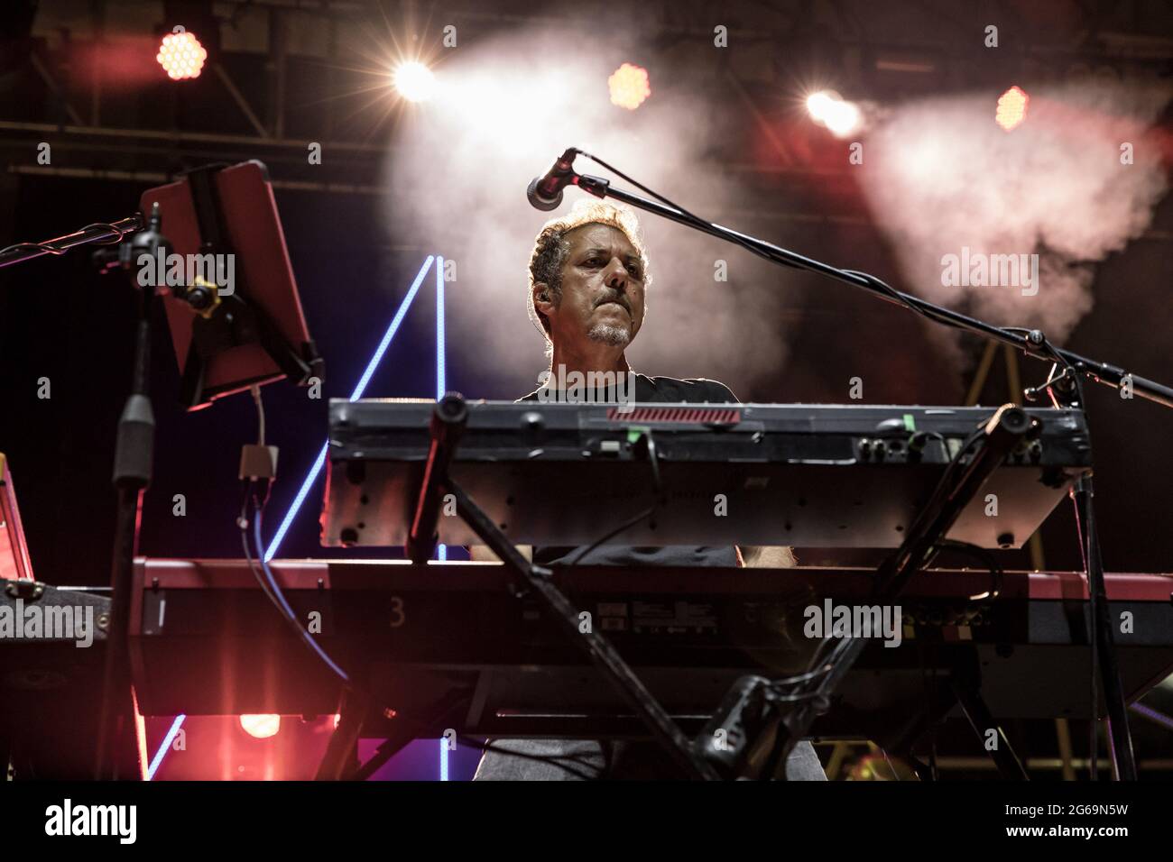 Max Gazze durante Max Gazze - La matematica dei rami 2021, Concerto cantante italiano in Udine, Italia, 03 luglio 2021 Stock Photo