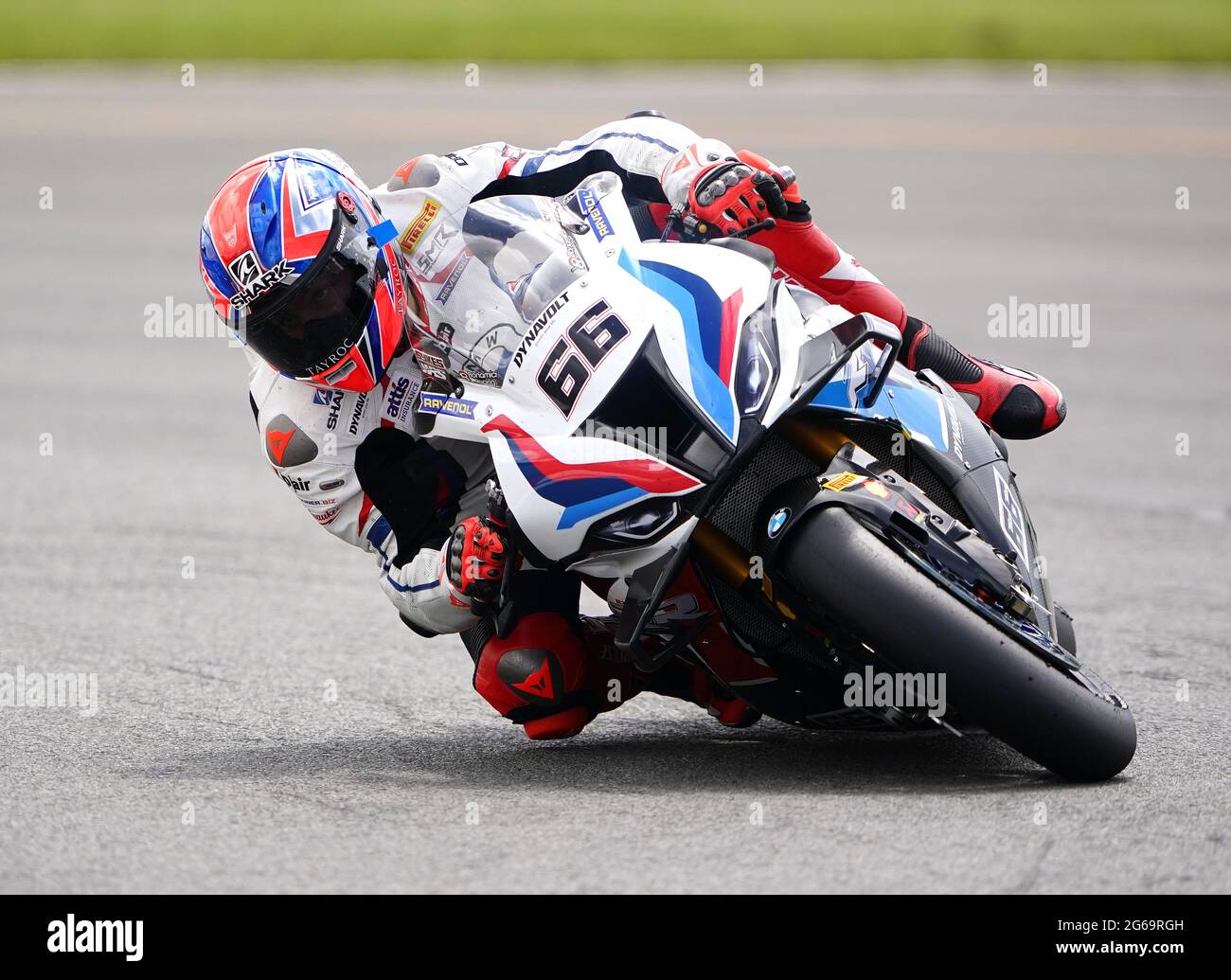 Tom Sykes of BMW Motorrad WorldSBK Team in Race 2 during day two of the Motul Fim Superbike Championship 2021 at Donington Park, Leicestershire. Saturday July 4, 2021. Stock Photo