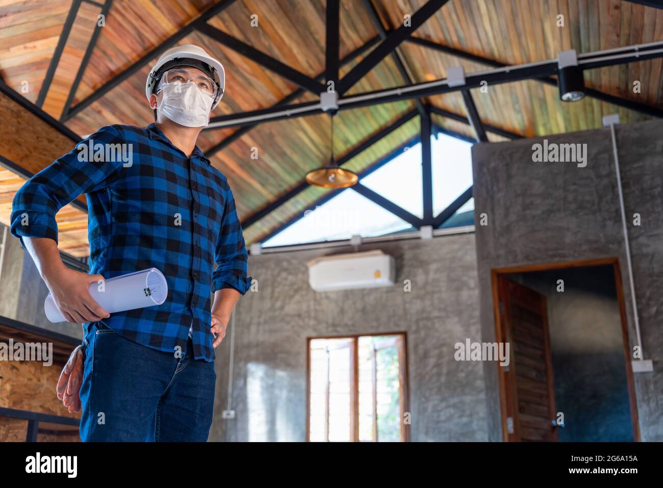 Team happy professional house hi-res stock photography and images - Alamy