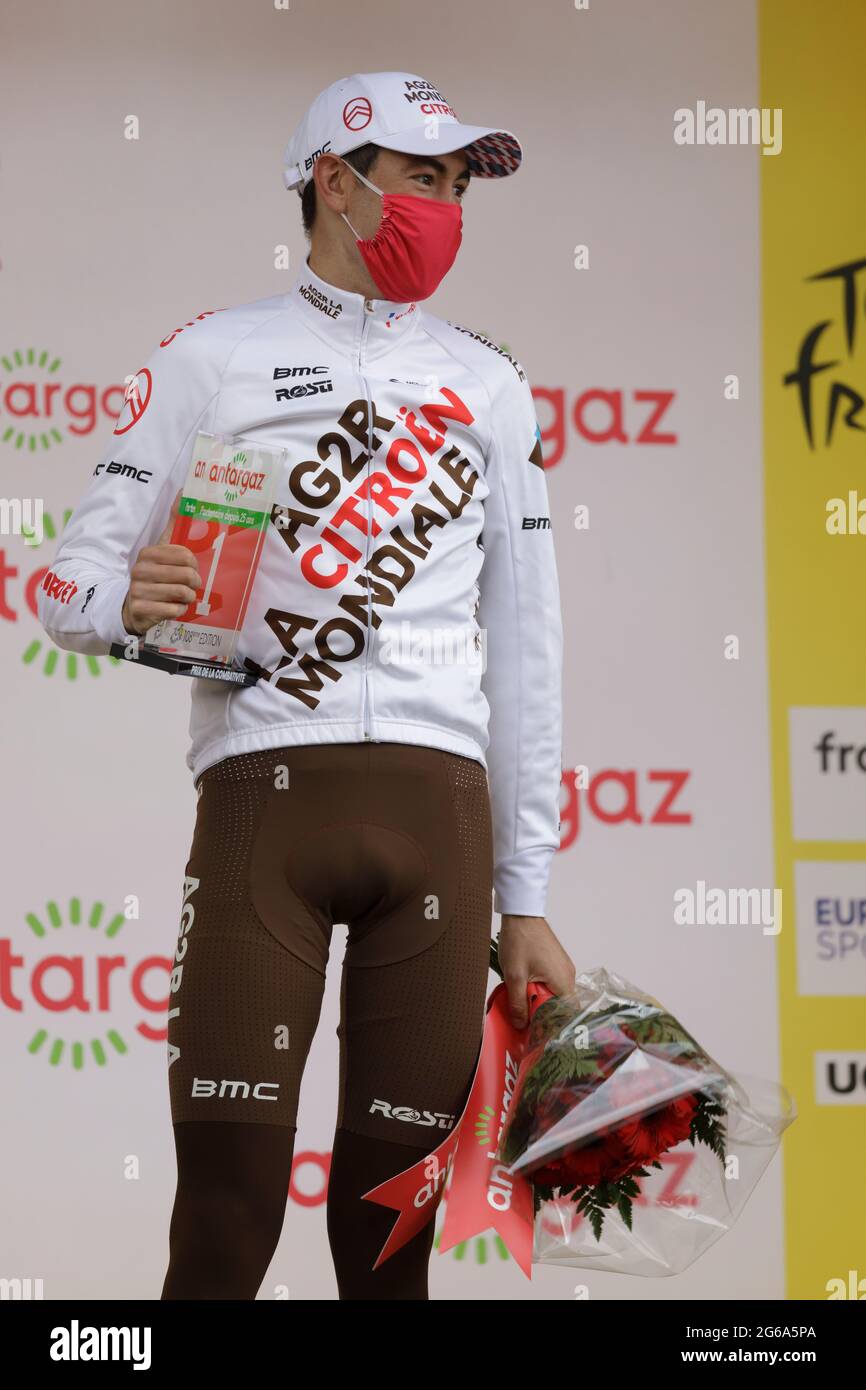 Tignes, France. 04 July 2021. Ben O'Connor on the winners podium of the 9th stage of the Tour de France. Julian Elliott News Photography Credit: Julian Elliott/Alamy Live News Stock Photo