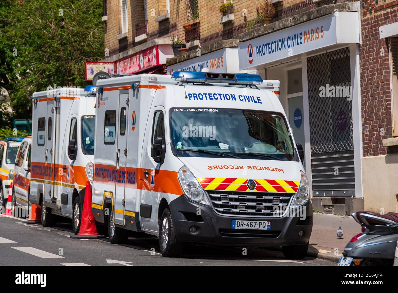 Emergency response vehicles of the Protection Civile Paris Seine. Protection Civile is a French association of first aid workers Stock Photo