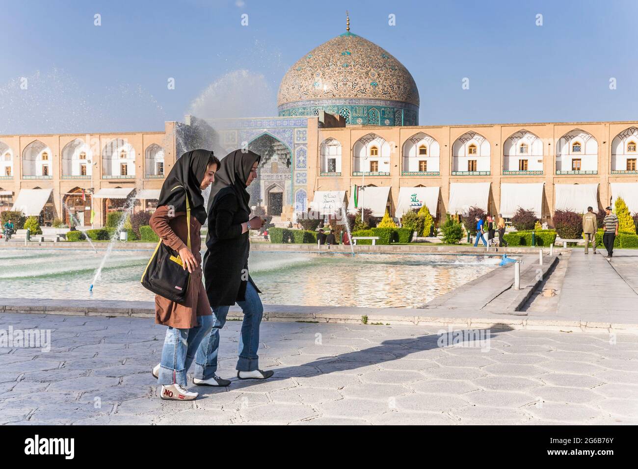 Flirty chat eu in Isfahan