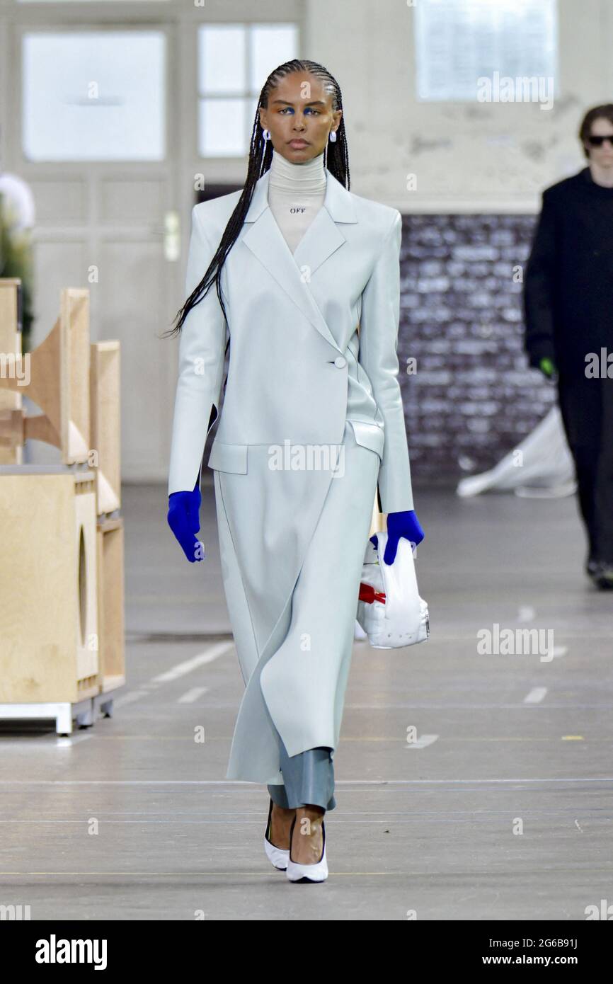 Models walk the runway during the Off-White Fall/Winter 2021/2022 show as  part of Paris Fashion Week on July 04, 2021 in Paris, France. Photo by Jana  Call me J/ABACAPRESS.COM Stock Photo 