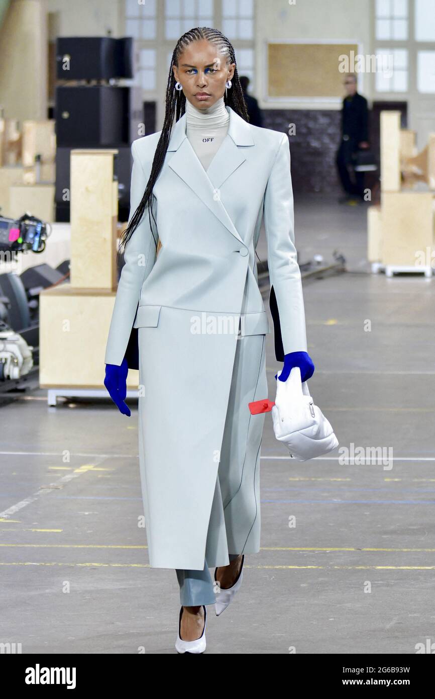 Models walk the runway during the Off-White Fall/Winter 2021/2022 show as  part of Paris Fashion Week on July 04, 2021 in Paris, France. Photo by Jana  Call me J/ABACAPRESS.COM Stock Photo 