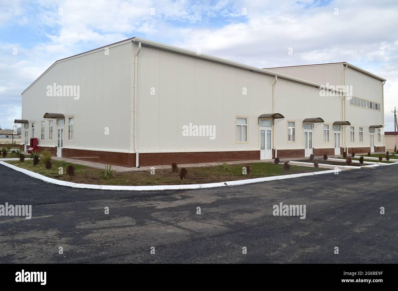 Modern industrial one storey building of a pharmaceutical factory Stock Photo