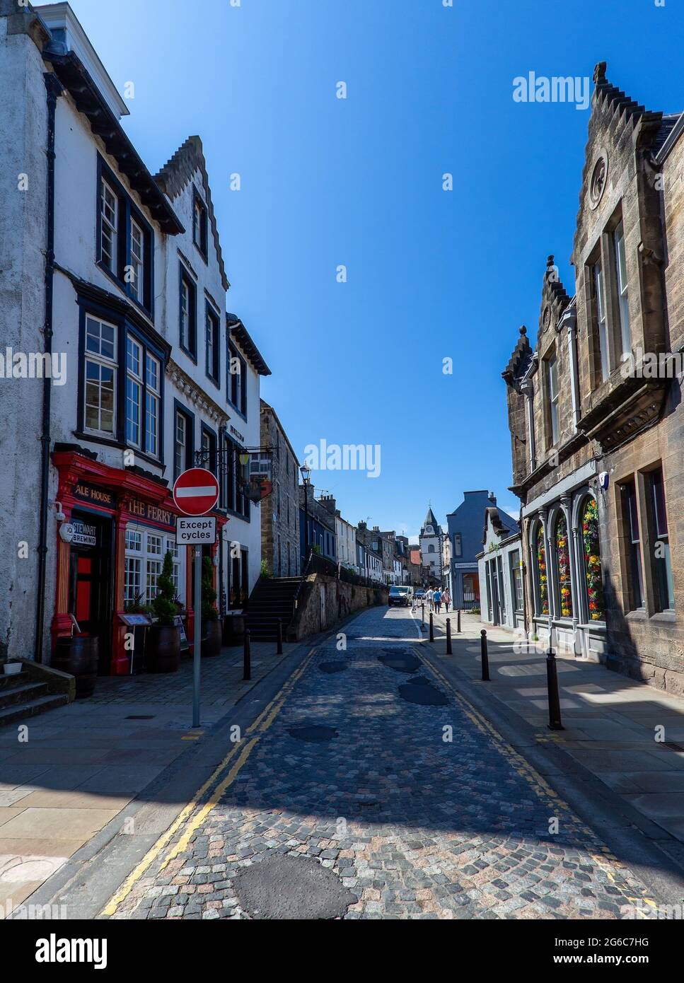 Scotland high street shops hires stock photography and images Alamy