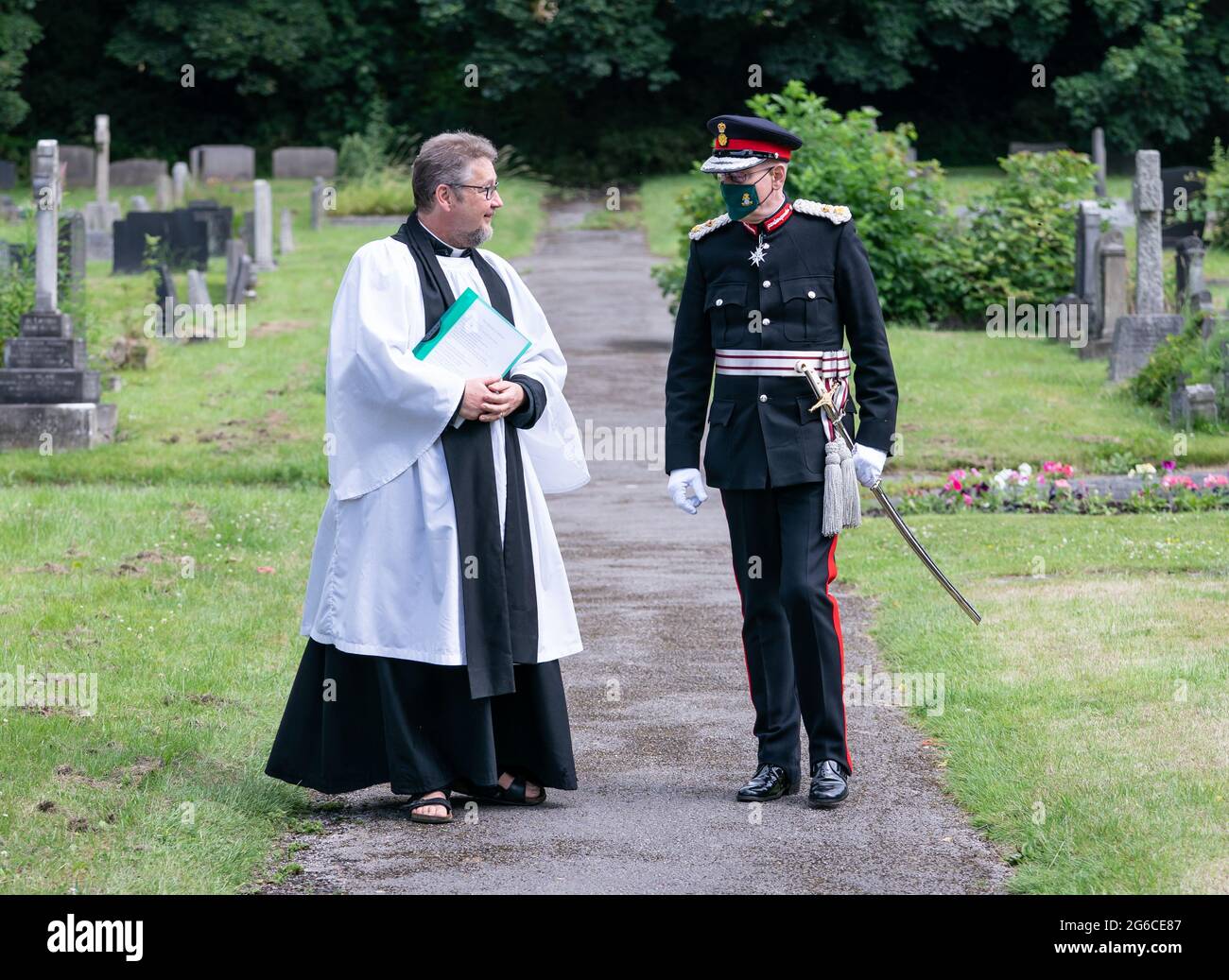 Reverend Dr Jonathan Pritchard (left) and Lord Lieutenant of West Yorkshire Ed Anderson ahead of