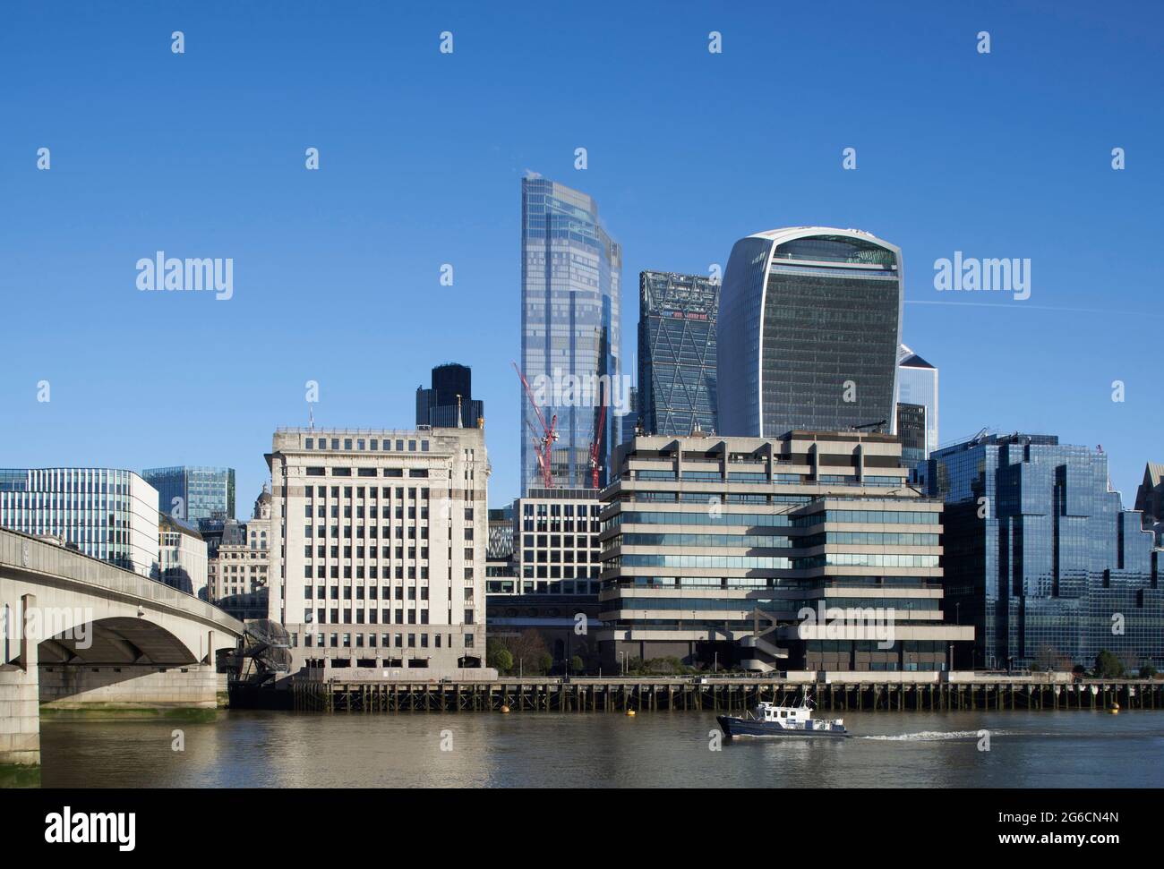 Early morning view over the Thames. 22 Bishopsgate, LONDON, United Kingdom. Architect: PLP Architecture, 2020. Stock Photo