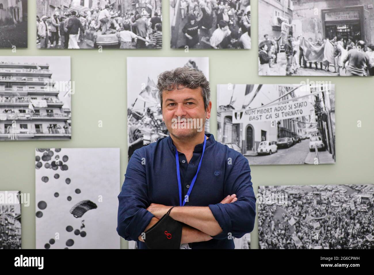 trentola ducenta, Campania, ITALIA. 4th July, 2021. 07/05/2021 Trentola Ducente (ce), this morning at the Il Jambo shopping center the photographic exhibition of the photographer of the FotoSud agency Sergio Siano was inaugurated, curated by Yvonne De Rosa.In the photo the photographer Sergio Siano Credit: Fabio Sasso/ZUMA Wire/Alamy Live News Stock Photo