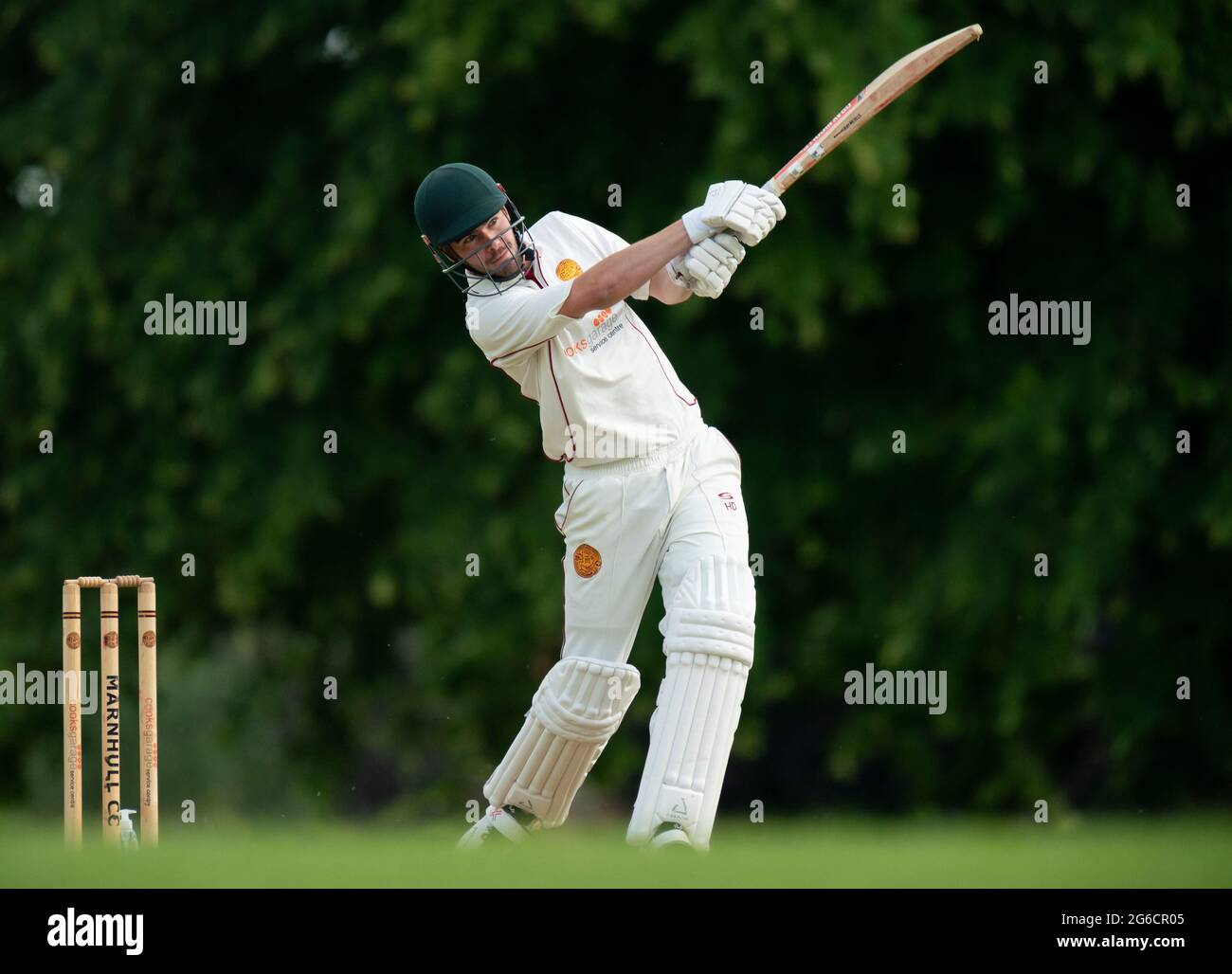 Cricket runs hires stock photography and images Alamy