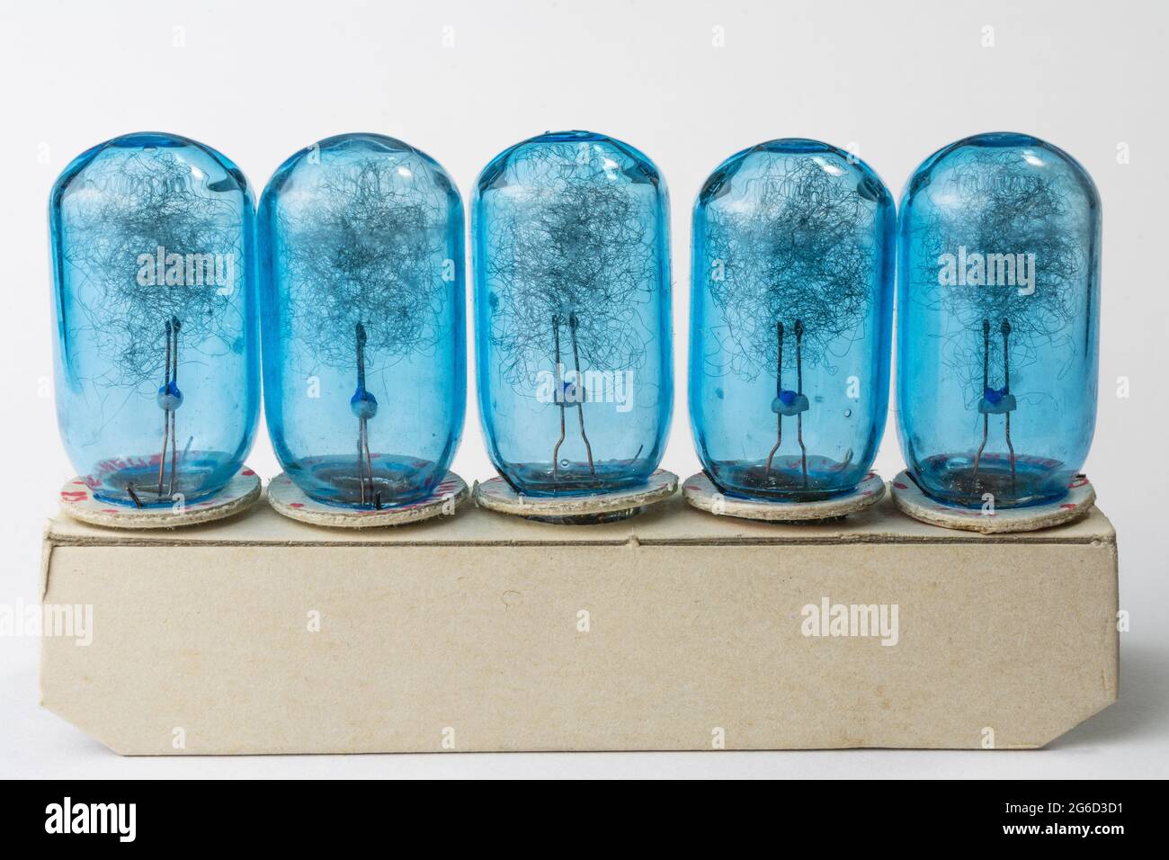 Old vintage Wotan XM 1b single shot flash bulbs for analog cameras