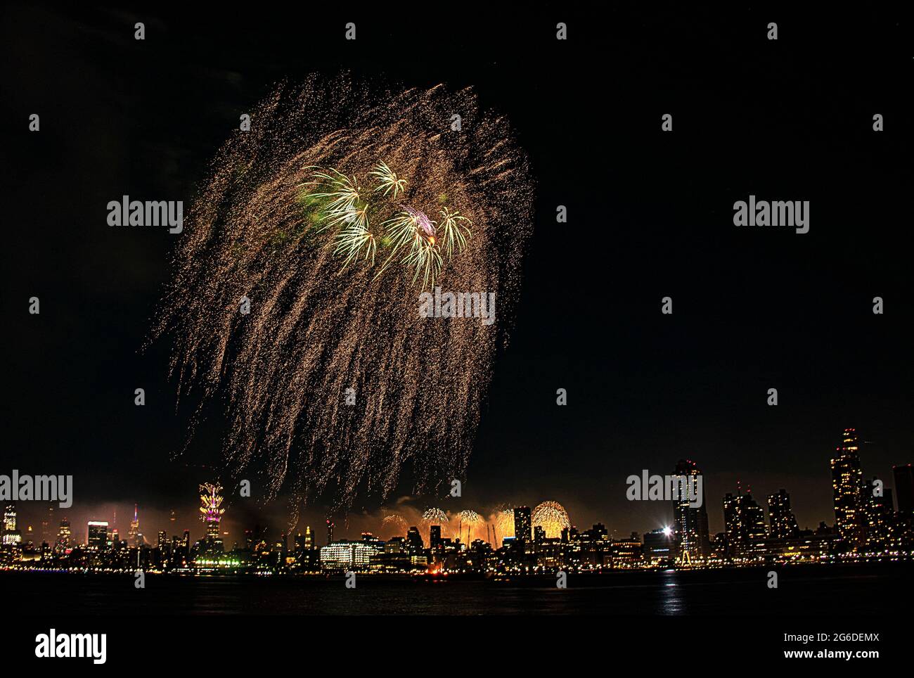 Fireworks display in New York City Metro area Stock Photo Alamy