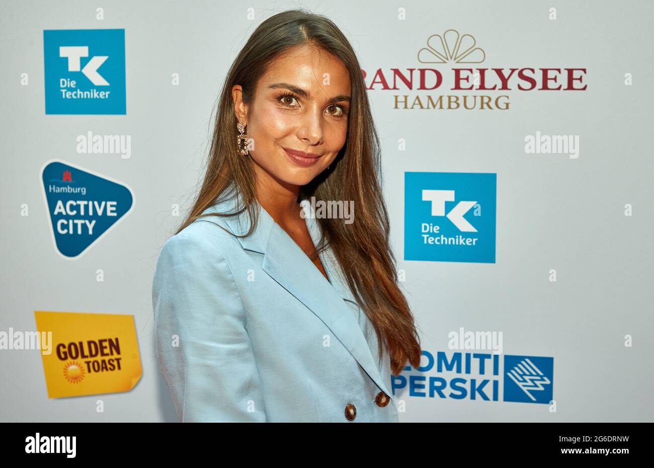 Hamburg, Germany. 05th July, 2021. Lea Wagner, journalist, arrives at the German Sports Journalist Award ceremony. Credit: Georg Wendt/dpa/Alamy Live News Stock Photo