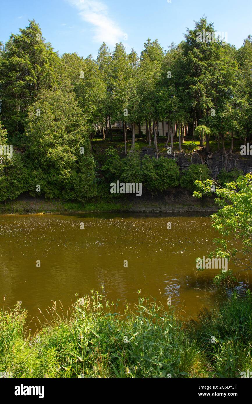 Ripples on still water hi-res stock photography and images - Alamy