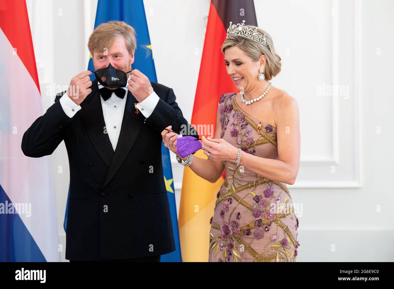 King Willem-Alexander and Queen Maxima of the Netherlands during State ...